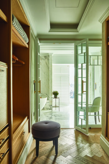 cad-acc-suite-penthouse-suite-walk-in-wardrobe01_Low Res